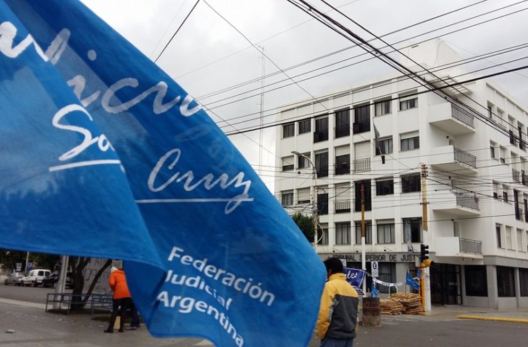 Los judiciales pidieron más personal, condiciones sanitarias por el Covid y el pago de la deuda salarial