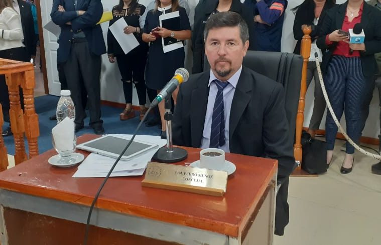 El concejal Pedro Muñoz recordó a Javier Pérez Gallart: «en 2007 fue el abogado que defendió a los trabajadores docentes»