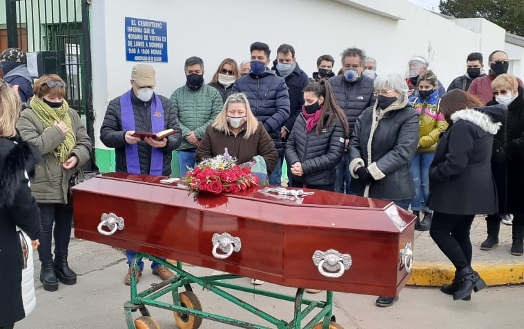 Hoy sepultaron a Fabián Gutiérrez en el cementerio de Río Gallegos