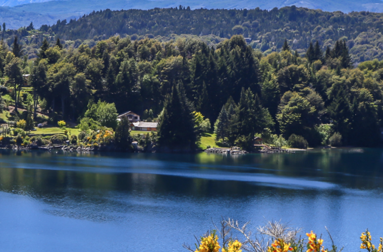El gobierno nacional autorizó a Bariloche a recibir turistas en una prueba piloto con protocolos