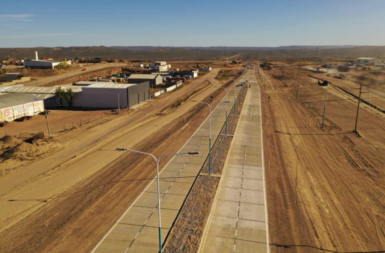 Con la inauguración de 700 metros de calzada hacia Cañadón Seco y una maratón por GPS, Caleta Olivia celebra su 119 aniversario