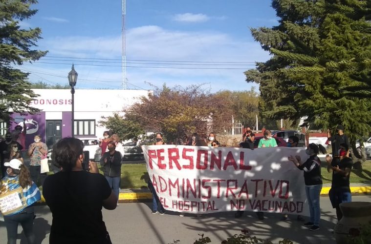 Manifestación en Piedrabuena: piden la renuncia a los funcionarios que recibieron la vacuna Sputnik V