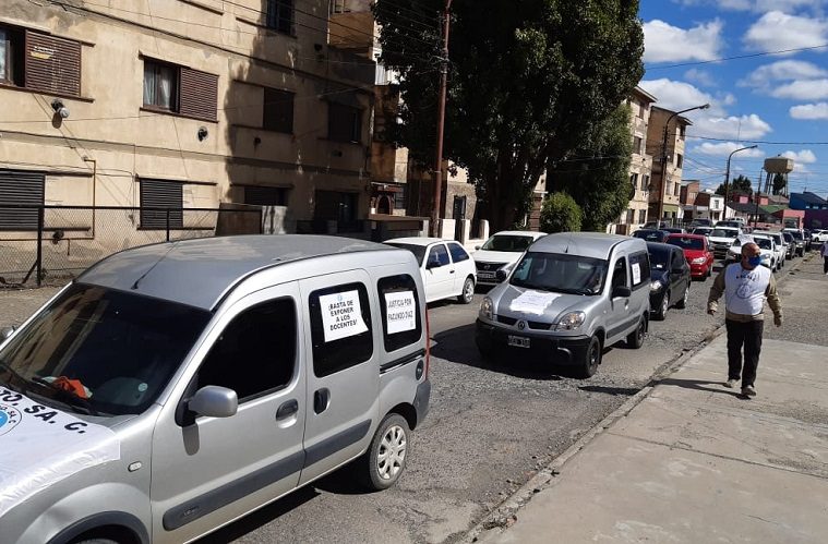Piden al gobierno que revea la presencialidad obligatoria para evitar que se sigan propagando los contagios en las escuelas