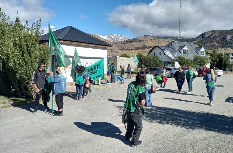 Protesta de ATE frente al municipio porque el intendente convocó a paritarias sin la presencia gremial
