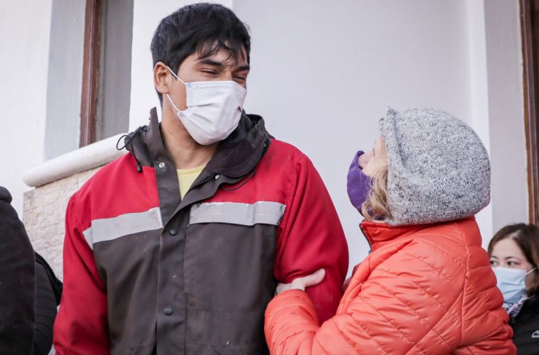 Marcha en solidaridad con el enfermero Sebastián Barrientos: «No eran policías los que me estaban pegando, eran delincuentes»